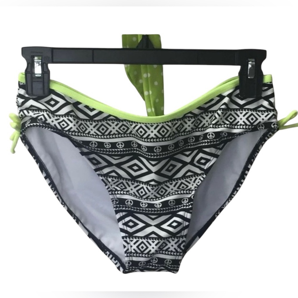 Victorias Secret and Xhiliaration Bikini Swim Size M Top and XL Girls (14-16) - Picture 4 of 9